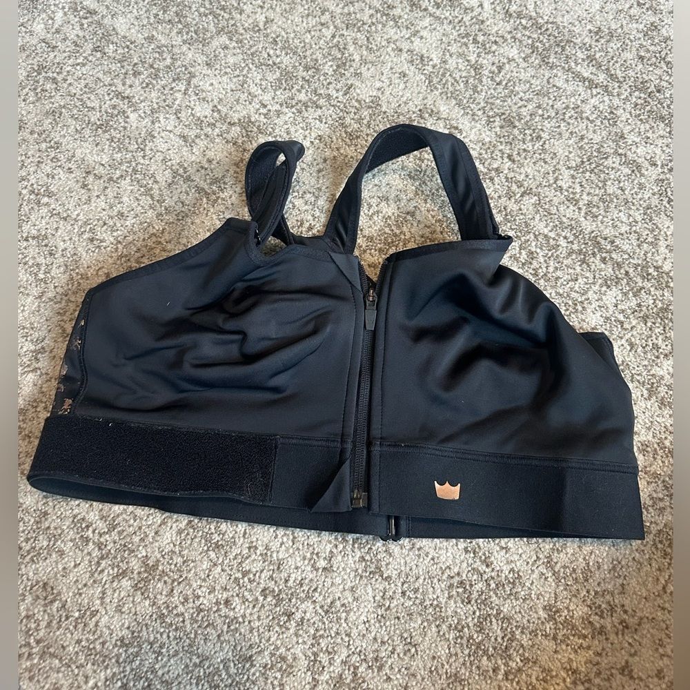 Shefit Black & Gold Supportive Sports Bra 2Luxe